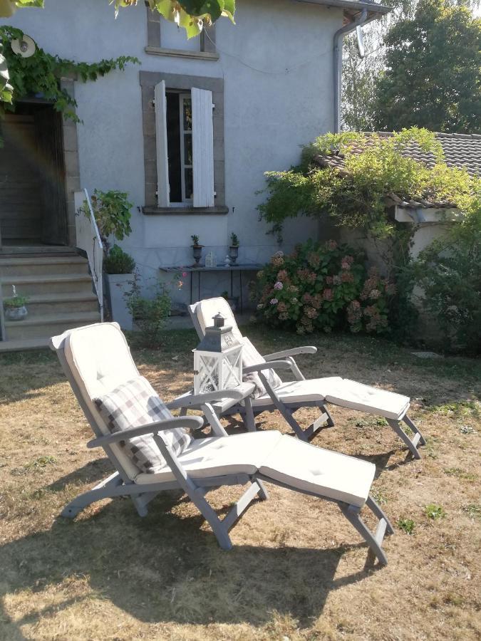 Chateldon Chambre D'Hote Equestre Au Petit Bonheur المظهر الخارجي الصورة